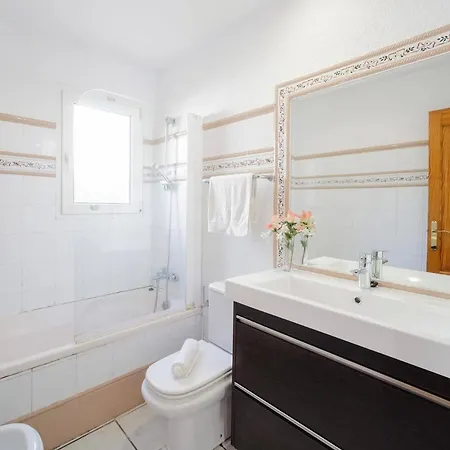 빌라 Naranja Blanca By *